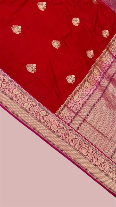 'RED RAANI’ PURE KATAAN SILK HANDWOVEN BANARASI SAREE