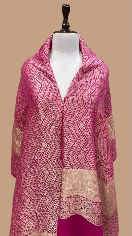 HANDWOVEN KHADDI GEORGETTE   BANARASI DUPATTA